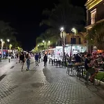 Bella Bianca , 200m From Square