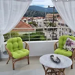 Bella Bianca , 200m From Square Lejlighed *