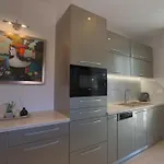 Apartman Bella Bianca , 200m From Square