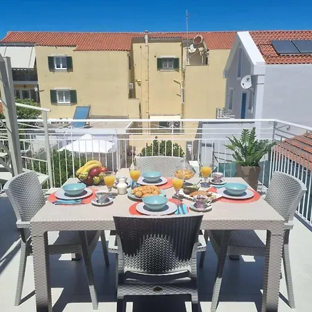 Bella Bianca , 200m From Square Apartment Argostoli (Kefalonia)