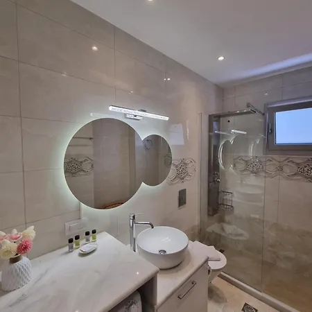 Apartment Bella Bianca , 200m From Square *